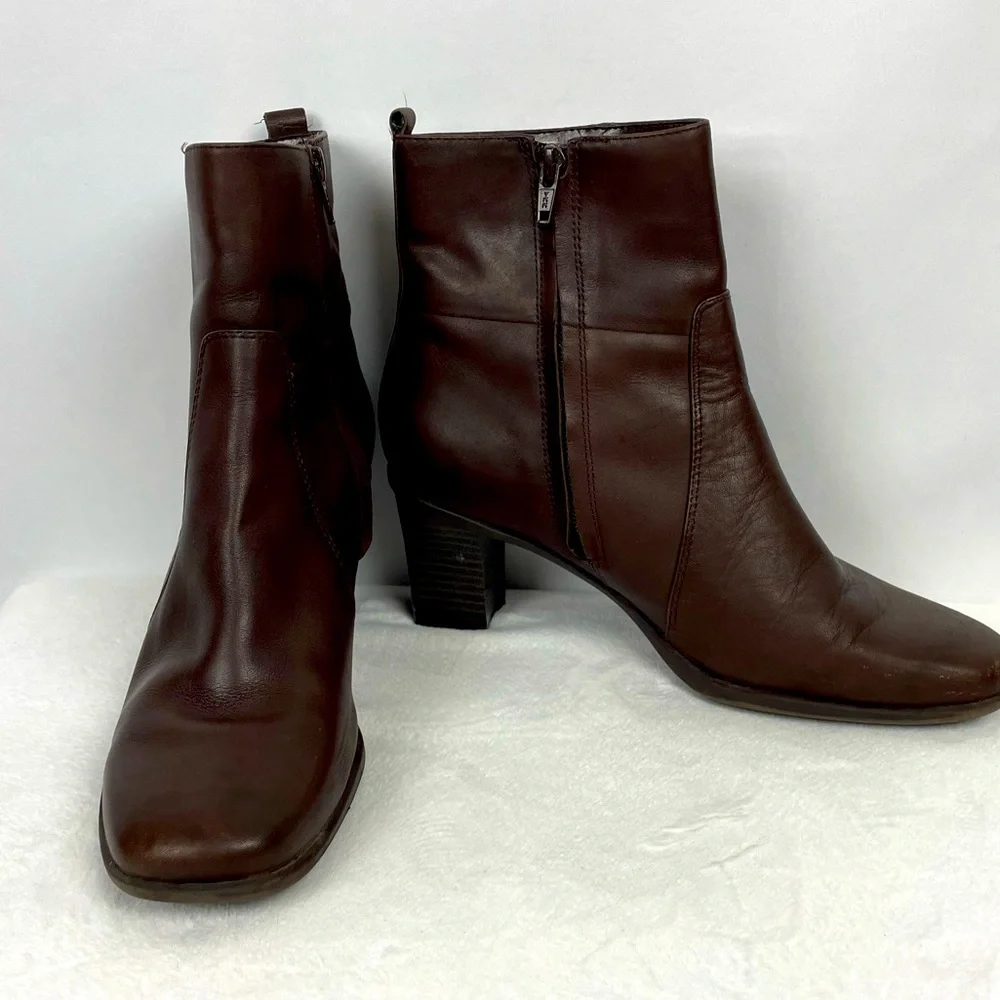 Croft & Barrow Brown Faux Leather Boots 8